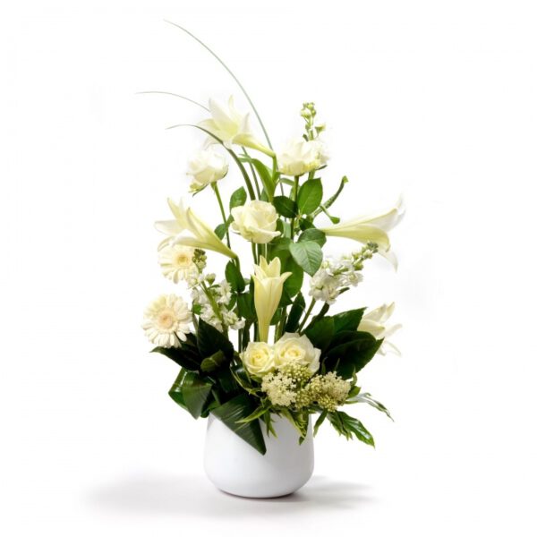 סידור פרחים לבן גבוה